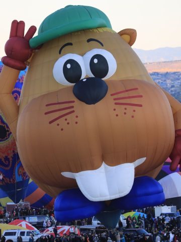 Buccee's Beaver hot air balloon